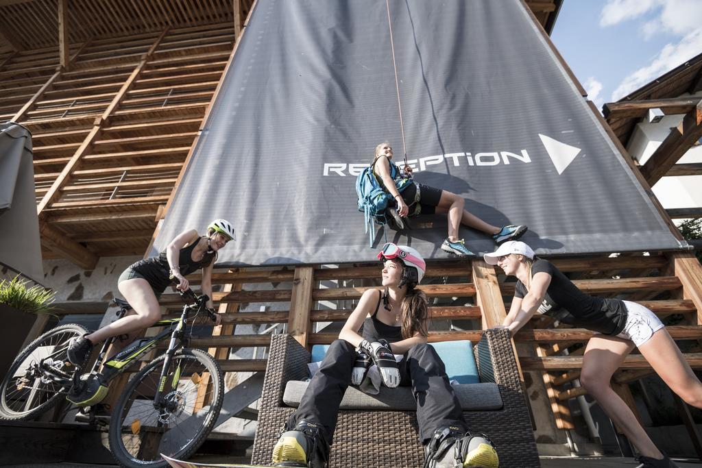 Smart Hotel Saslong Santa Cristina Val Gardena Εξωτερικό φωτογραφία